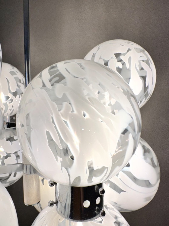 Image 1 of Lampadario vintage di grandi dimensioni Mazegga