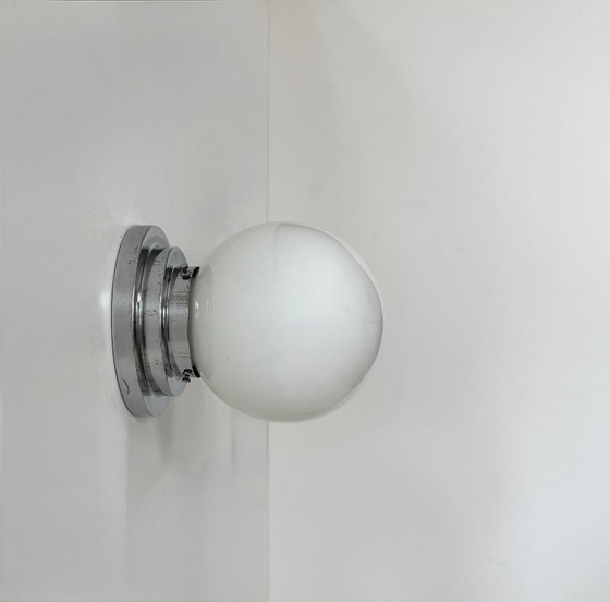 Image 1 of Paire d'appliques vintage moderniste art déco, chrome et opaline, France, 1930