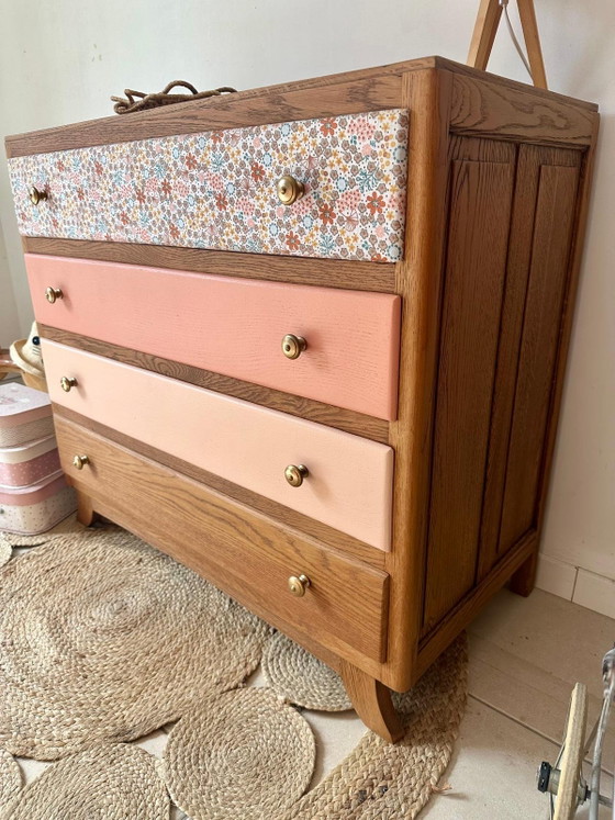Commode vintage restaurée, bois & rose beige poudrés – Wood (photo 5 of 11)