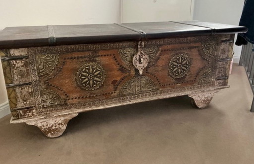 Coffre à linge indien antique – 170 cm de large