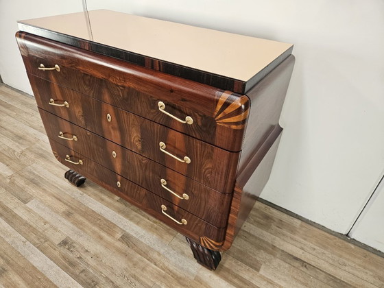 Image 1 of Art Deco commode in mahonie en roze esdoorn met spiegelblad.