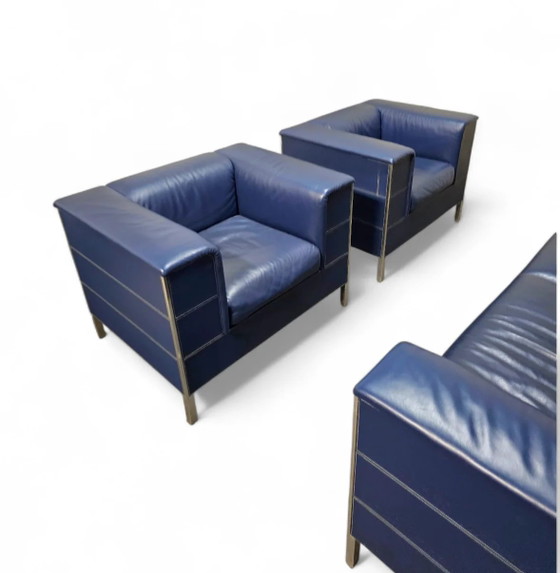 Poltrona Frau set / donkerblauw leer / Talus / bank - stoelen / 3-zits / 2 x loungestoelen – Loungesets (photo 14 of 14)