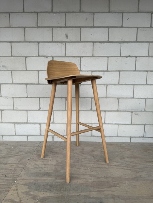 Muuto Nerd Barkruk (Eiken Hoog)