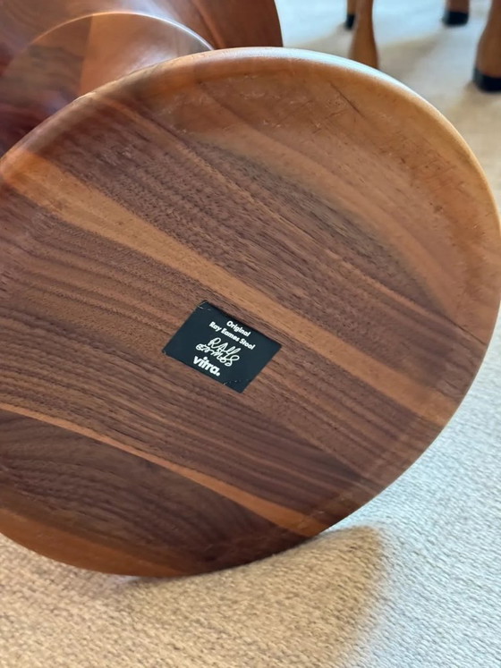 Tabourets Vitra Eames, modèle C / Noyer brillant – Wood (photo 6 of 8)