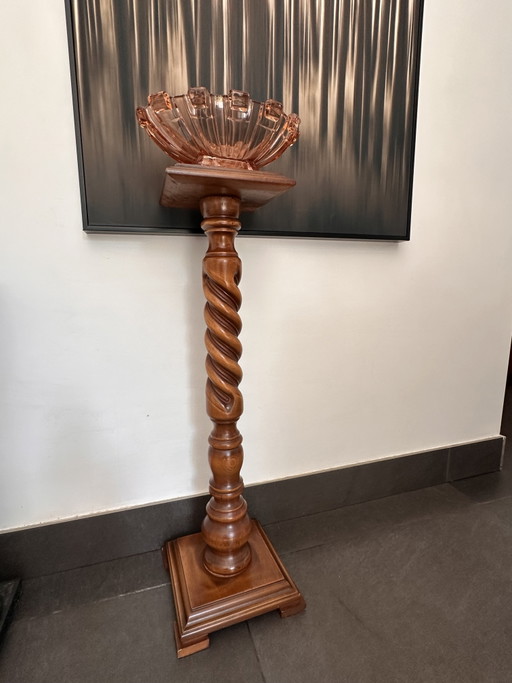 Columna/pedestal de madera vintage con columna torneada (torsión de cebada) – 88 cm