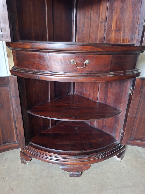 Vitrine d'angle anglaise classique, vaisselier, acajou, dimensions 62x62cm et 201cm de hauteur. – Glass, Wood (photo 6 of 6)