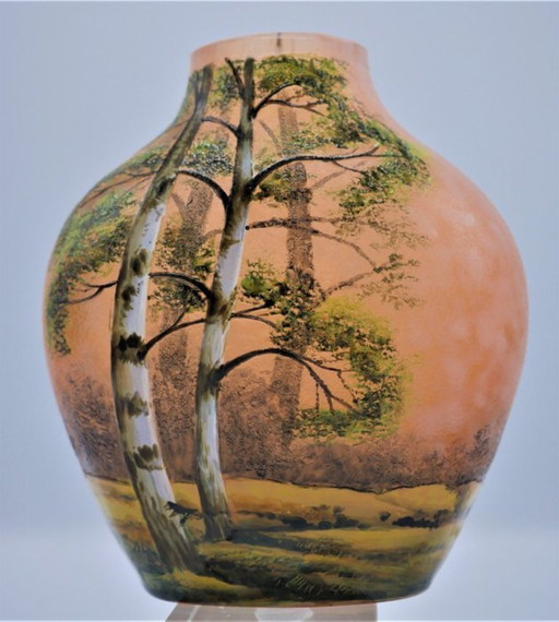 Vase mit Kamee, signiert Fernández (Lamartine).