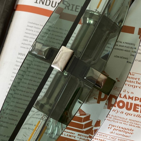 Image 1 of Aplique de pared Veca en cristal gris ahumado y metal cromado