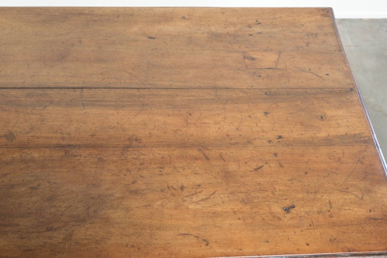 Image 1 of Authentic 16th-century Italian dining table made of walnut.
