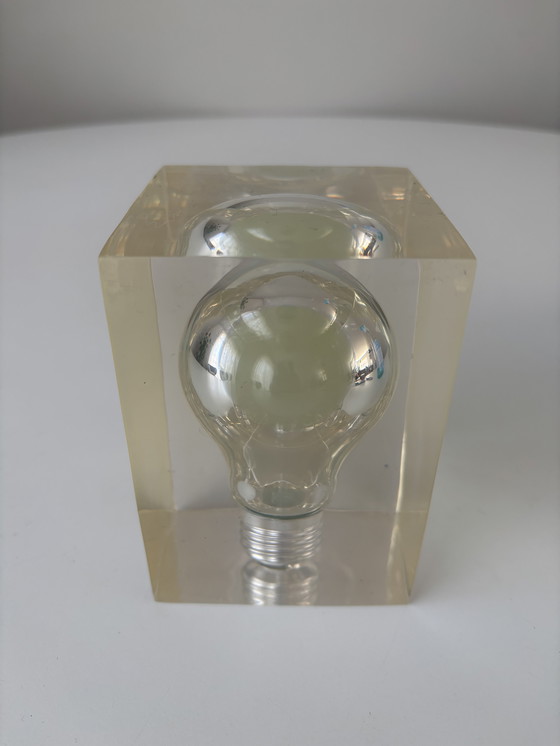 Image 1 of Pierre Giraudon Pop Art Lucite Sculpture Fermacarte degli anni '70 Glow in the Dark