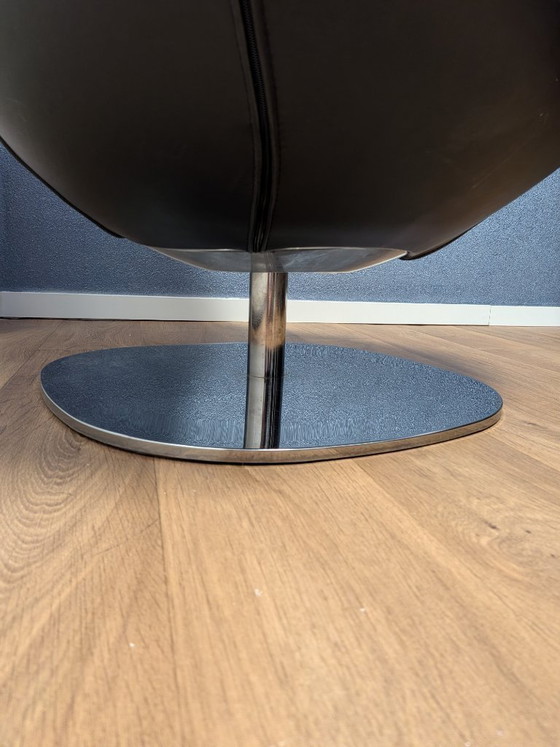IKEA Turip draaifauteuil zwart leer met chroom poot – Draaistoelen, Leather, Metal (photo 3 of 5)