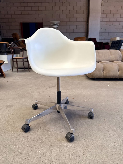 Silla de oficina Vitra Eames PACC – bureaustoelen, Plastic, Aluminium