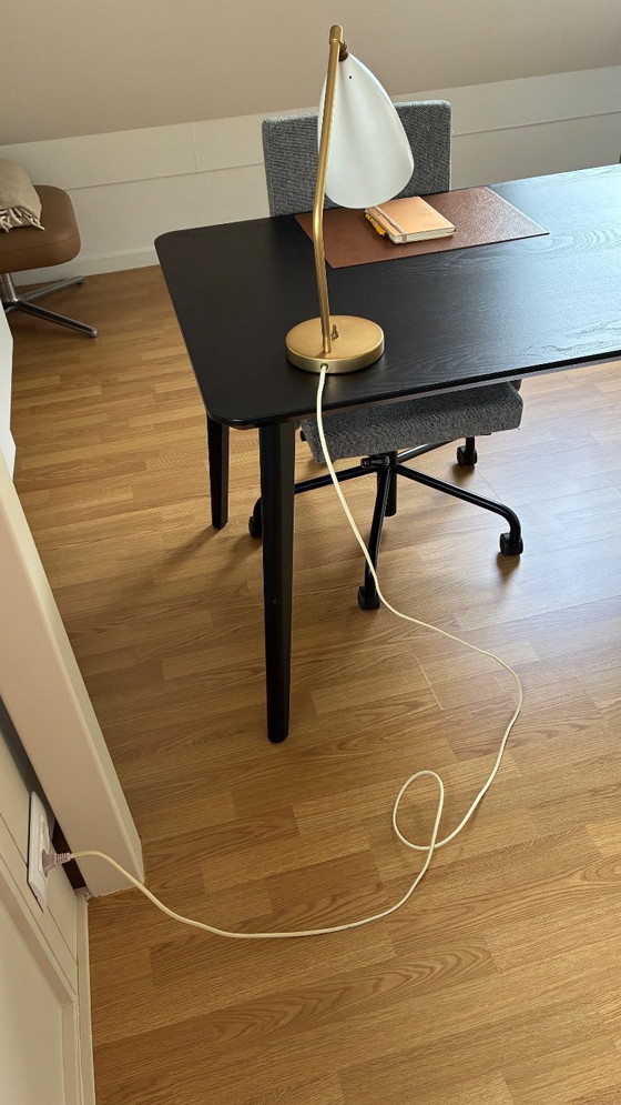 Image 1 of Lampe de table Gubi Gräshoppa