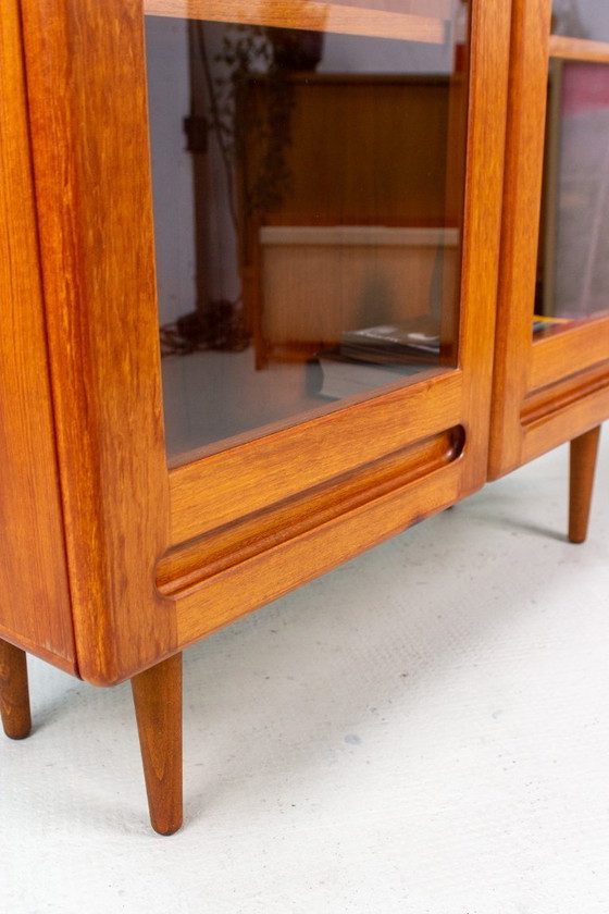 Image 1 of Vintage teak display chest of drawers highboard sideboard Danish