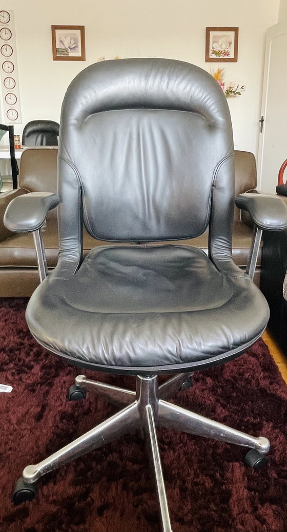 Image 1 of Sillón Herman Miller Equa Executive
