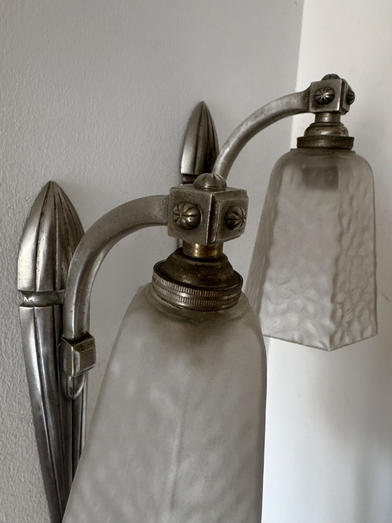 Image 1 of Silberne Art-Deco-Wandleuchten mit Milchglas