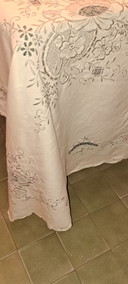 Vintage 1950s embroidered linen tablecloth