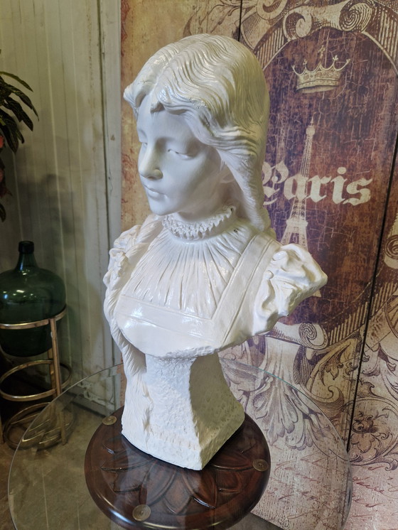Image 1 of Hermoso busto grande de 56 cm