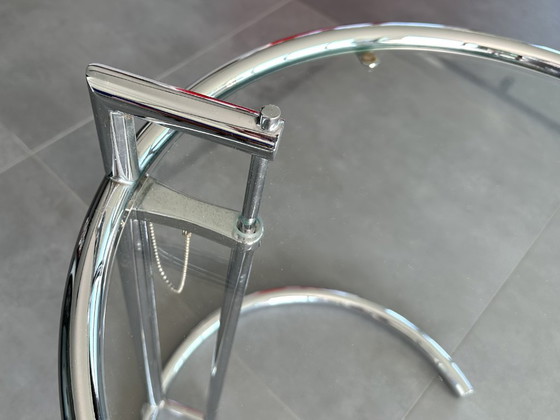 Table d'appoint originale Eileen Gray E 1027 – ClassiCon, Tables d'appoint, Chrome (photo 5 of 6)