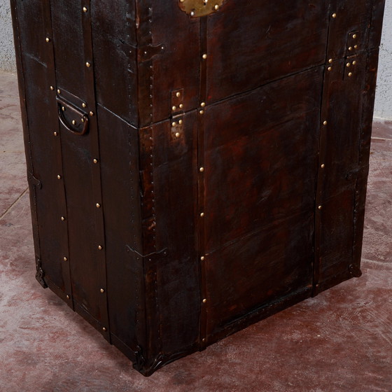 Rollbarer Reisekleiderschrank mit Fächern – Reisetaschen, Metall, Vintage (photo 23 of 26)