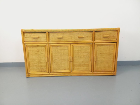 Image 1 of Vintage dressoir/opbergmeubel van rotan en gevlochten rotan uit de jaren 70.