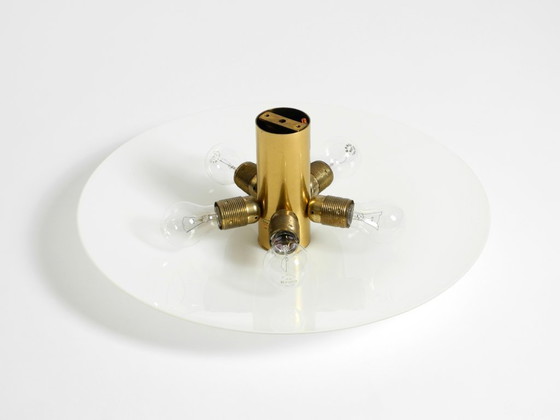 Image 1 of Große Florian Schulz Gela 55 Deckenleuchte aus den 80er Jahren, Messing, Opalglas, rund, mit fünf E27-Fassungen