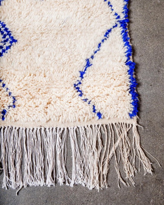 Image 1 of Luxury Handmade Rug 250cmx150cm 
