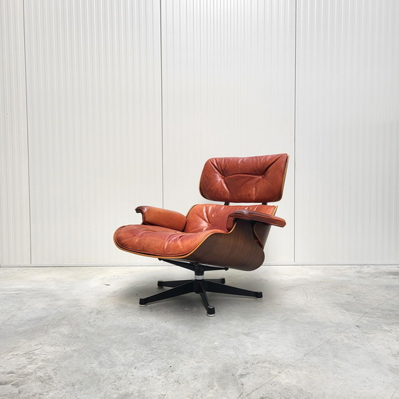 Image 1 of Vintage Walnut Eames Lounge Chair By Herman Miller 1960S