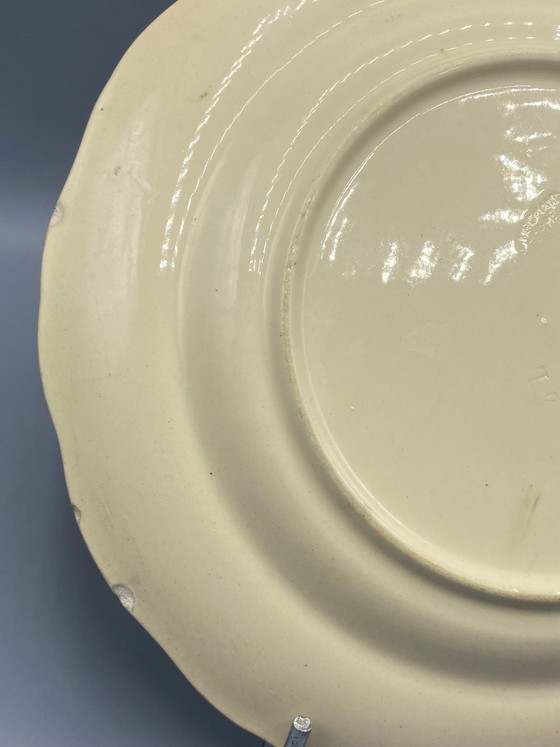 Decoratief faience bord – Groteske decoratie in de Moustiers-stijl – 20e eeuw – Servies (photo 3 of 4)