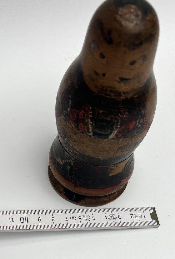 Image 1 of Seltene antike Matroschka-Puppe aus handgedrechseltem Holz – komplett mit allen inneren Figuren.