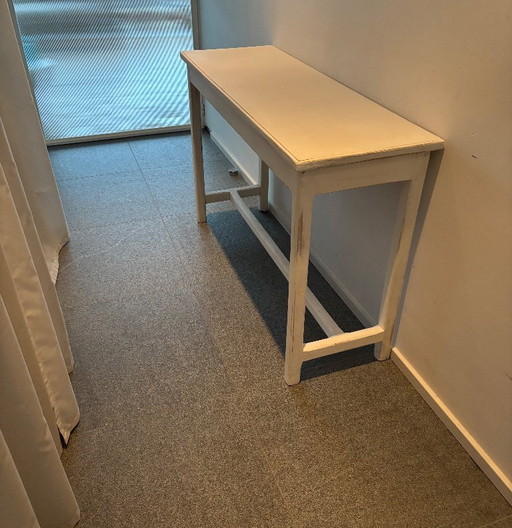 Hoge houten bijzettafel / wit gepatineerd 