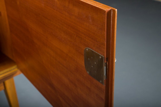 Image 1 of Buffet vintage en noyer, 1960