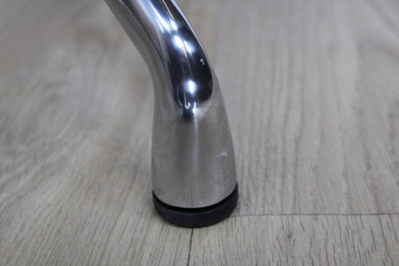 Image 1 of HAY Tafel "Over een tafel" AA20 Rond Zwart van Hee Welling
