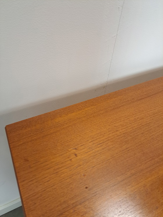 Image 1 of Buffet à hauts pieds et tiroirs