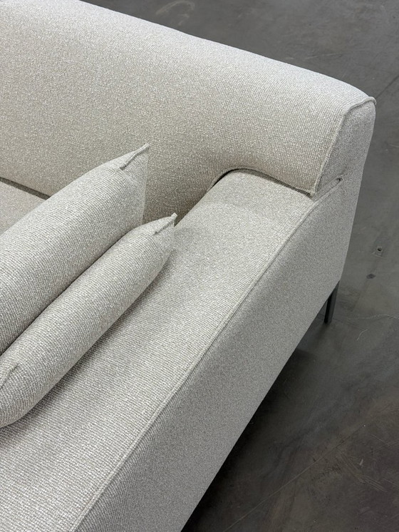 Image 1 of Diseño en Stock Bloq | Beige