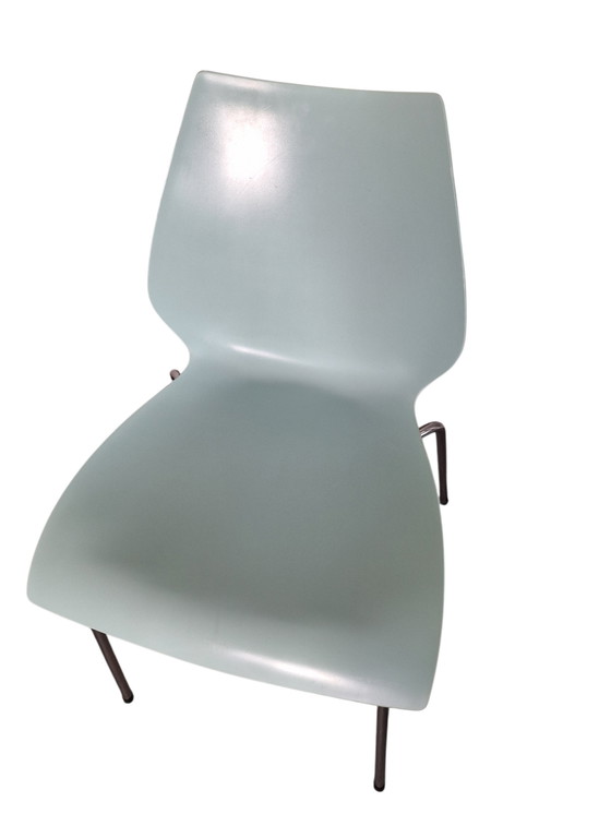 Image 1 of 4x Kartell Maui chairs by Vico Magistretti