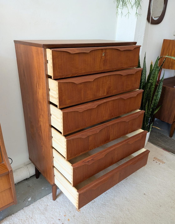 Image 1 of Vintage Deense teakhouten ladekast, Tallboy 
