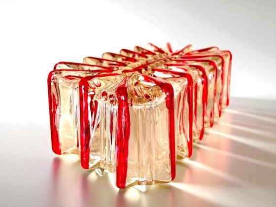 Image 1 of Applique rettangolare da incasso in vetro rosso