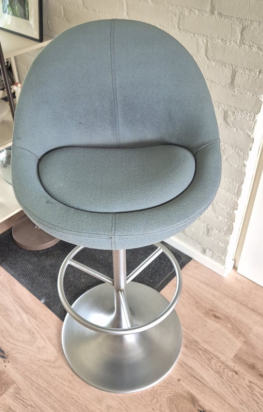 Barstool Johansen in excellent condition, color gray-blue