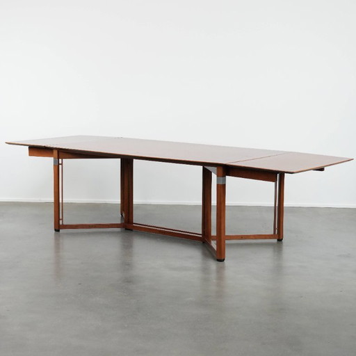 Table de salle à manger extensible et pratique de style Art déco pour 6 à 8 personnes, de la marque Schuitema, série Decoforma.