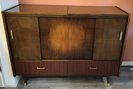 Retro Sideboard / Schrank mit Messingdetails (60er/70er Jahre)