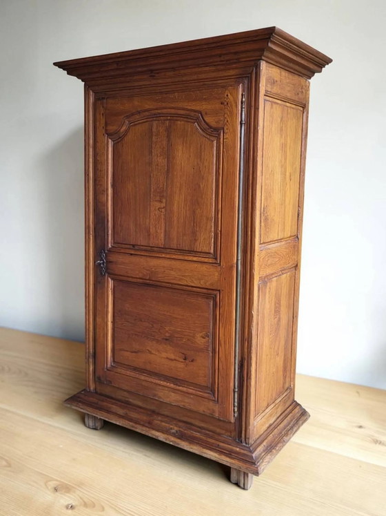 Armadio Louis XIII in rovere, bonnetière, XVIII secolo. – Wood (photo 2 of 8)