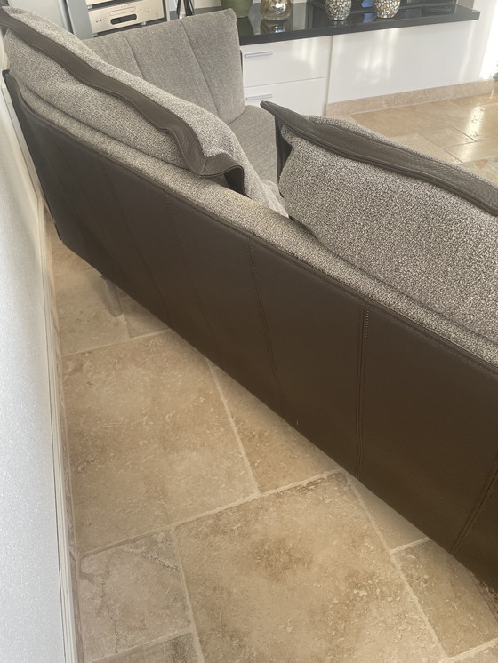 Image 1 of 2x Zitbank Milton JR