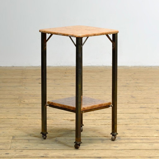 Französischer Beistelltisch aus Marmor und Messing, um 1920