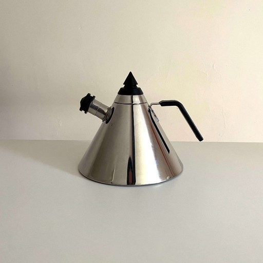 Vev Vigano Robinson Design 1990 Tetera silbadora piramidal