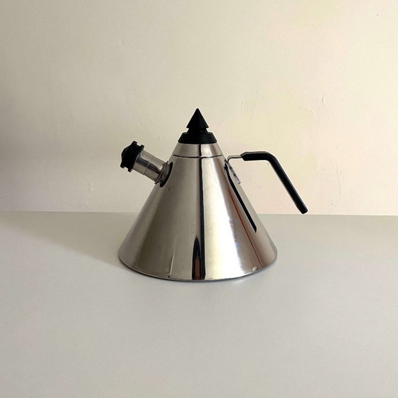 Image 1 of Vev Vigano Robinson Design 1990 Bollitore a fischio piramidale