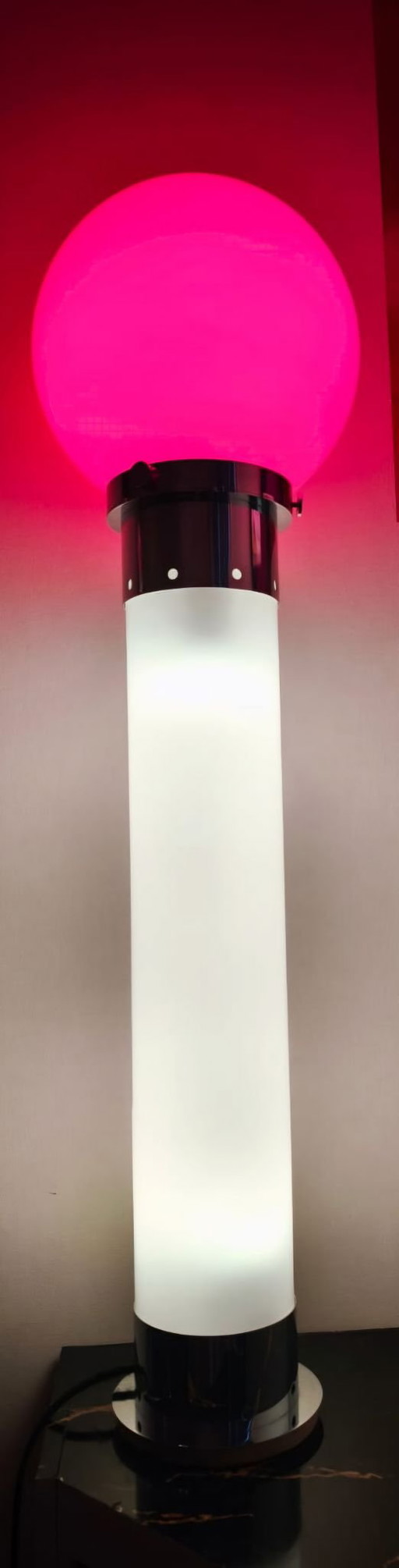 Lampadaire Space Age unique style Leola/Reggiani avec 6 zones RGBE intelligentes entièrement restauré