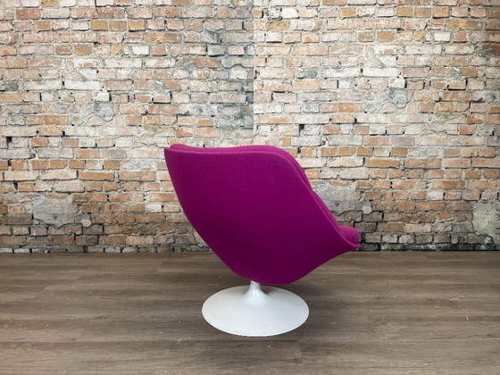 Image 1 of Artifort F557