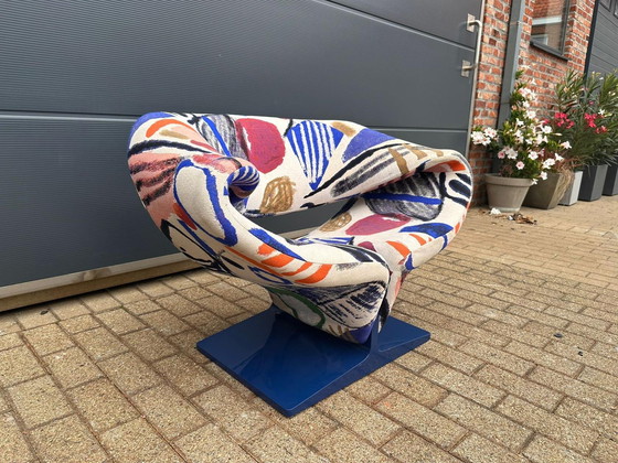 Image 1 of Artifort Ribbon chair by Pierre Paulin in fabric by Pierre Frey: La Toile du Peintre. In mint condition!! Condition: 10/10!