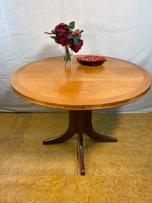 Mid-Century Retro Vintage Teak Extending Round Dining Table by Parker Knoll – 1970.    Elegant|Space-Saving|Practical|Iconic Bri